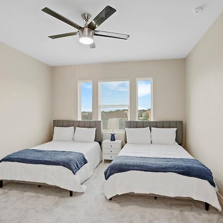 Newly Built Stylish Retreat With Designer Kitchen - Near Park & Beach Corpus Christi Extérieur photo