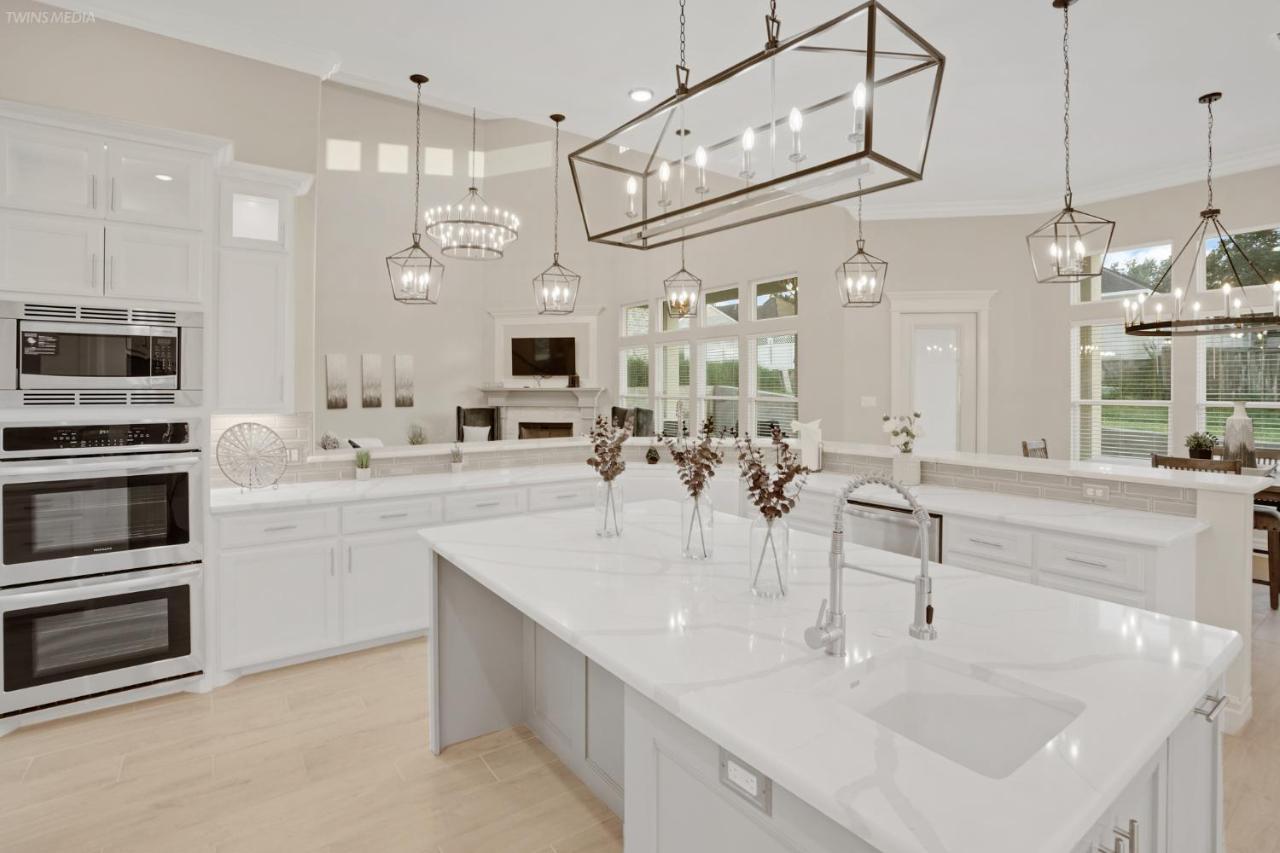 Newly Built Stylish Retreat With Designer Kitchen - Near Park & Beach Corpus Christi Extérieur photo